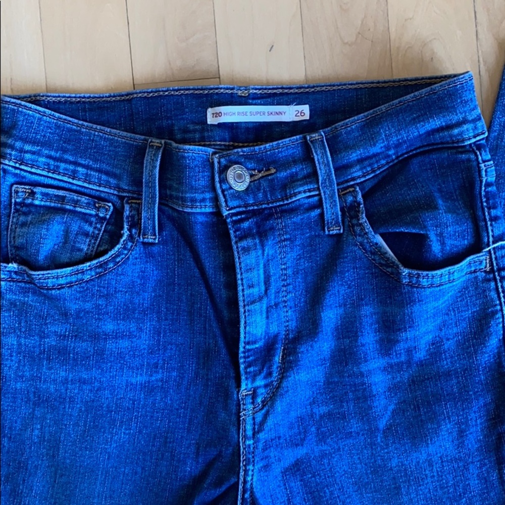Levi 720 - High Rise Super Skinny Jeans - Picture 2 of 11